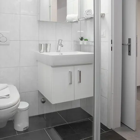 Eiger Apt-h By Interhome